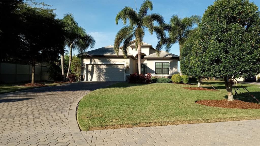 8045 RIO BELLA PLACE UNIVERSITY PARK, FL 34201