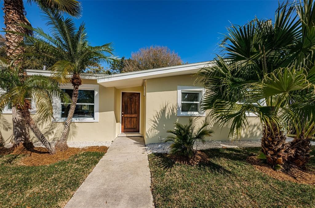 312 LAGOON DRIVE PALM HARBOR, FL 34683