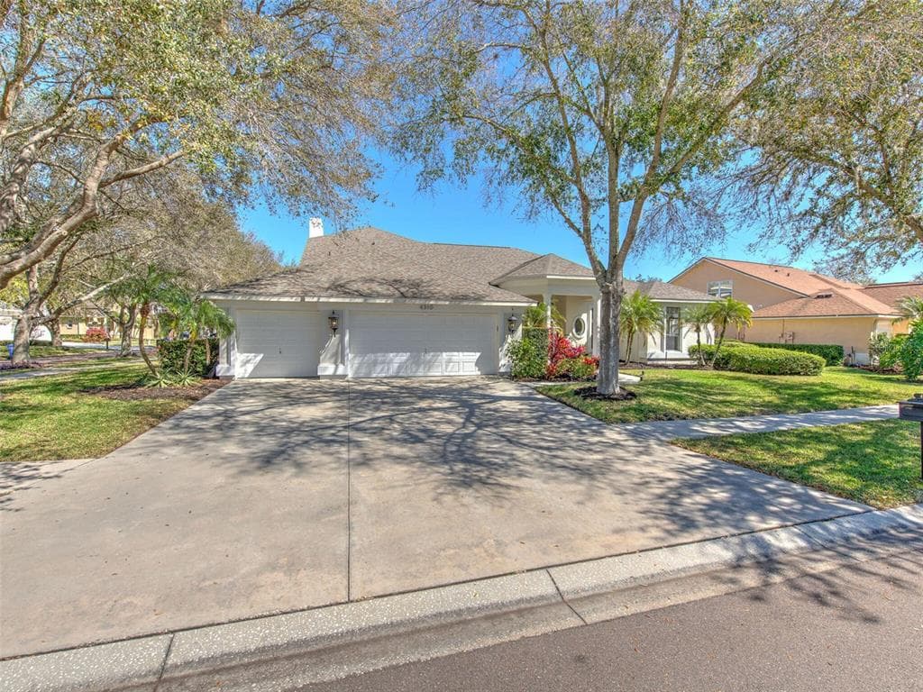 4310 GLENDON PLACE