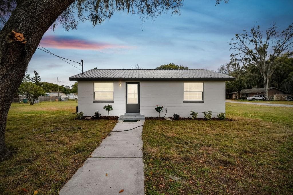 38932 SOUTH AVENUE ZEPHYRHILLS, FL 33542
