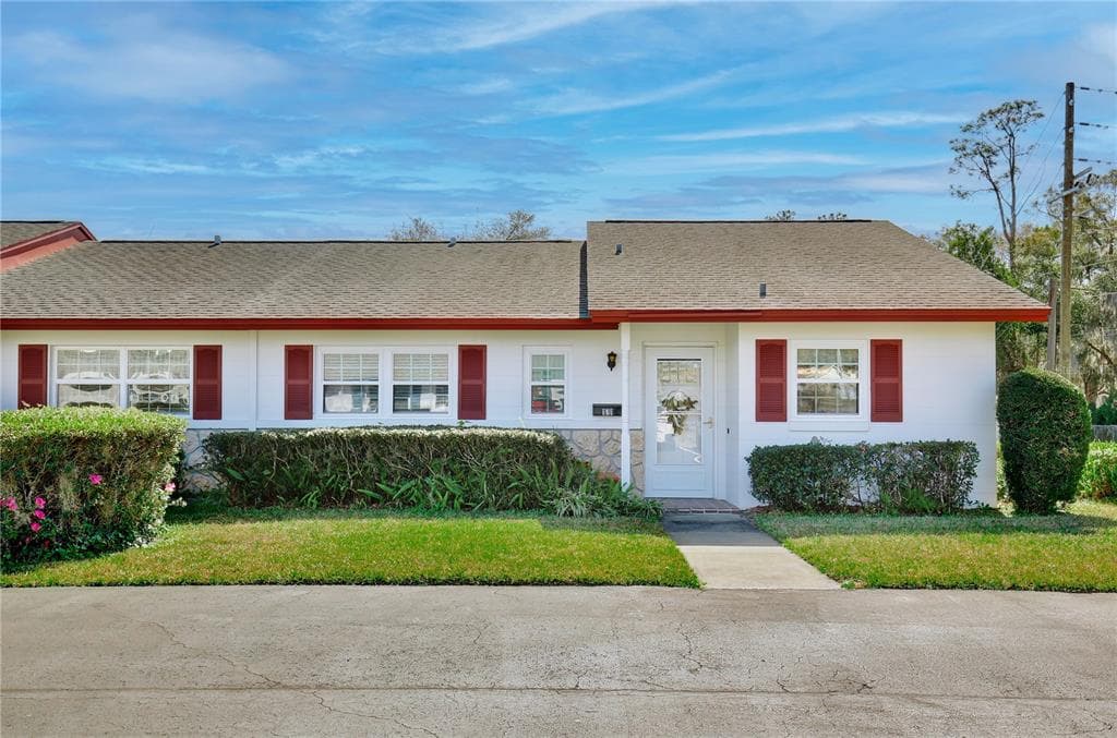 171 N HILL AVENUE UNIT 150 DELAND, FL 32724