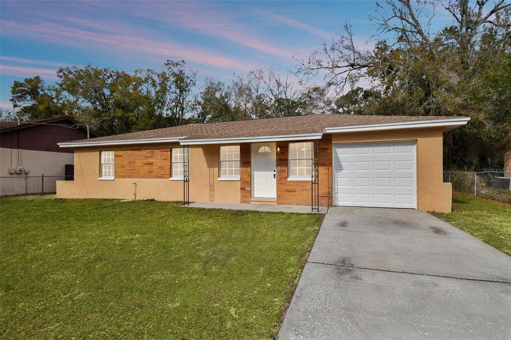 8306 TUPELO DRIVE TAMPA, FL 33637