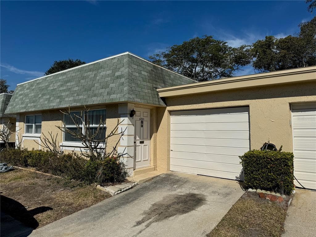 6955 LAFAYETTE N PINELLAS PARK, FL 33781