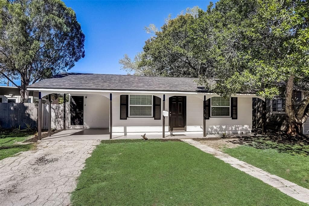 5143 4TH AVENUE S ST PETERSBURG, FL 33707
