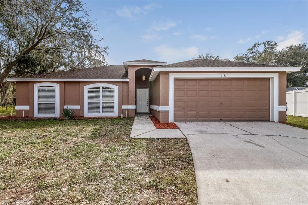 2137 TIOGA DRIVE LAND O LAKES, FL 34639