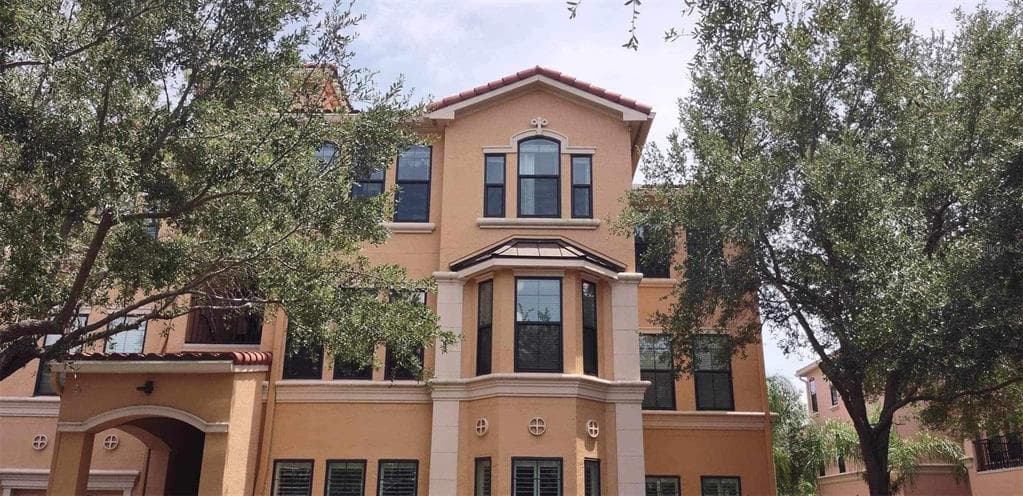 2723 VIA CAPRI UNIT 831 CLEARWATER, FL 33764
