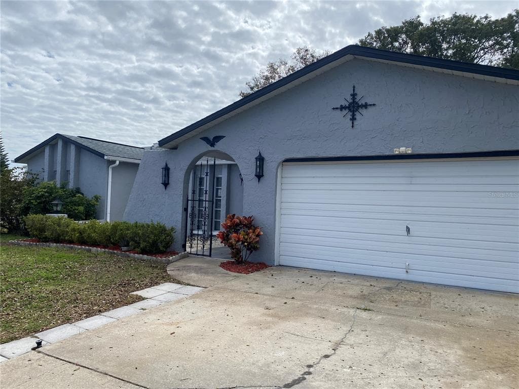 7524 MILBANK DRIVE PORT RICHEY, FL 34668