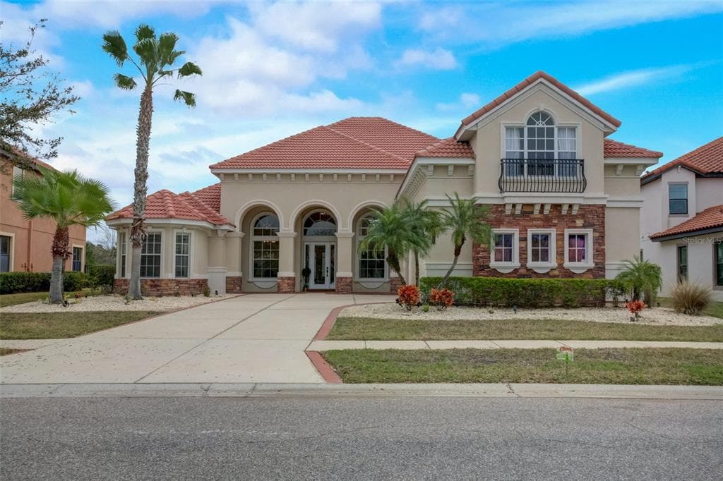 8412 DUNHAM STATION DRIVE TAMPA, FL 33647