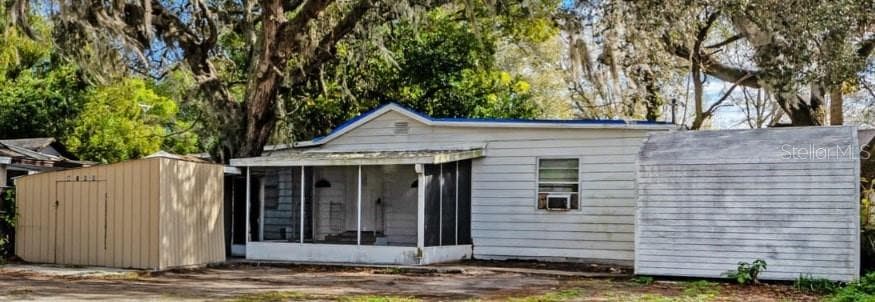 8509 N HAMNER AVENUE TAMPA, FL 33604