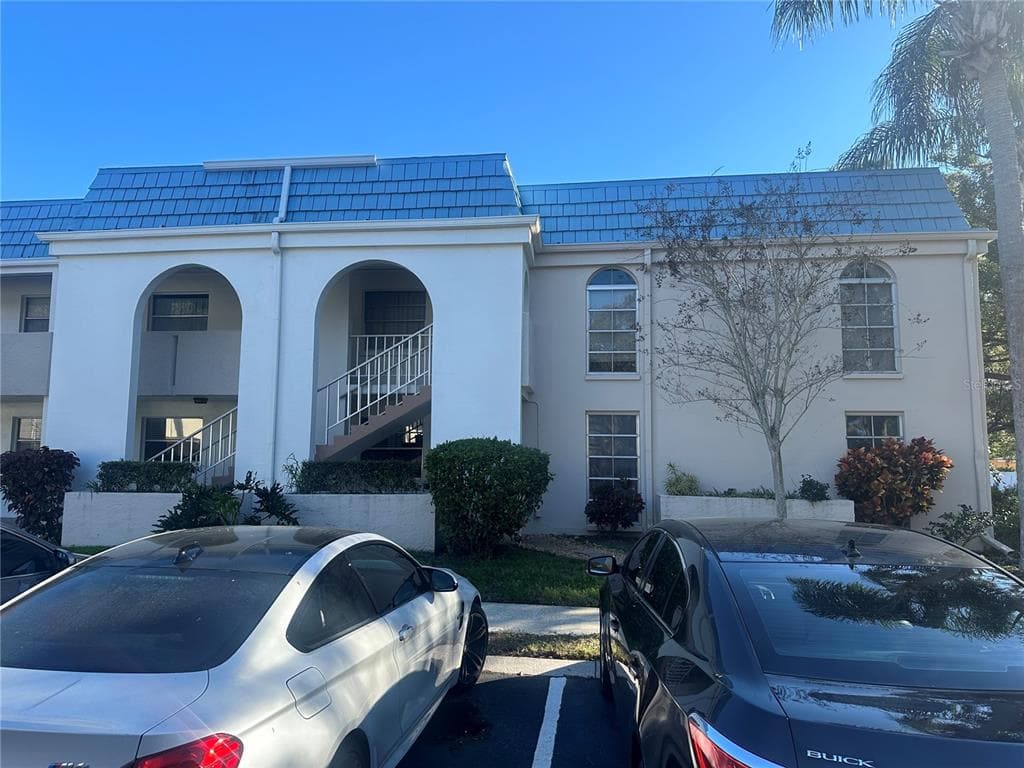 1975 W BAY DRIVE UNIT 416 LARGO, FL 33770