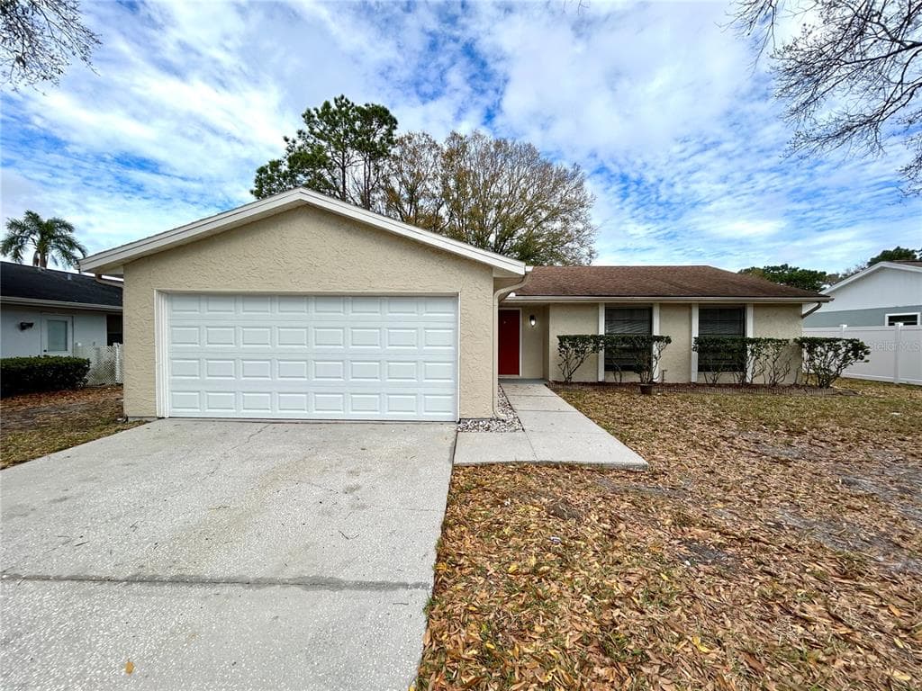 5803 SILVER MOON AVENUE TAMPA, FL 33625