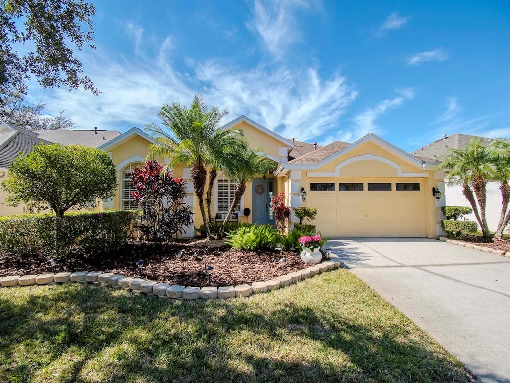 18906 MAISONS DRIVE LUTZ, FL 33558