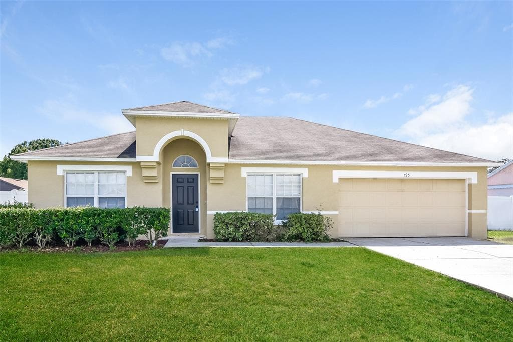 195 LAKE THOMAS DRIVE WINTER HAVEN, FL 33880