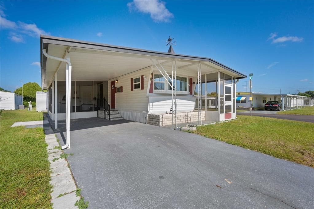 5131 FLINT STREET ZEPHYRHILLS, FL 33542