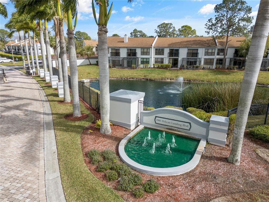 2049 SKIMMER COURT W UNIT 311 CLEARWATER, FL 33762