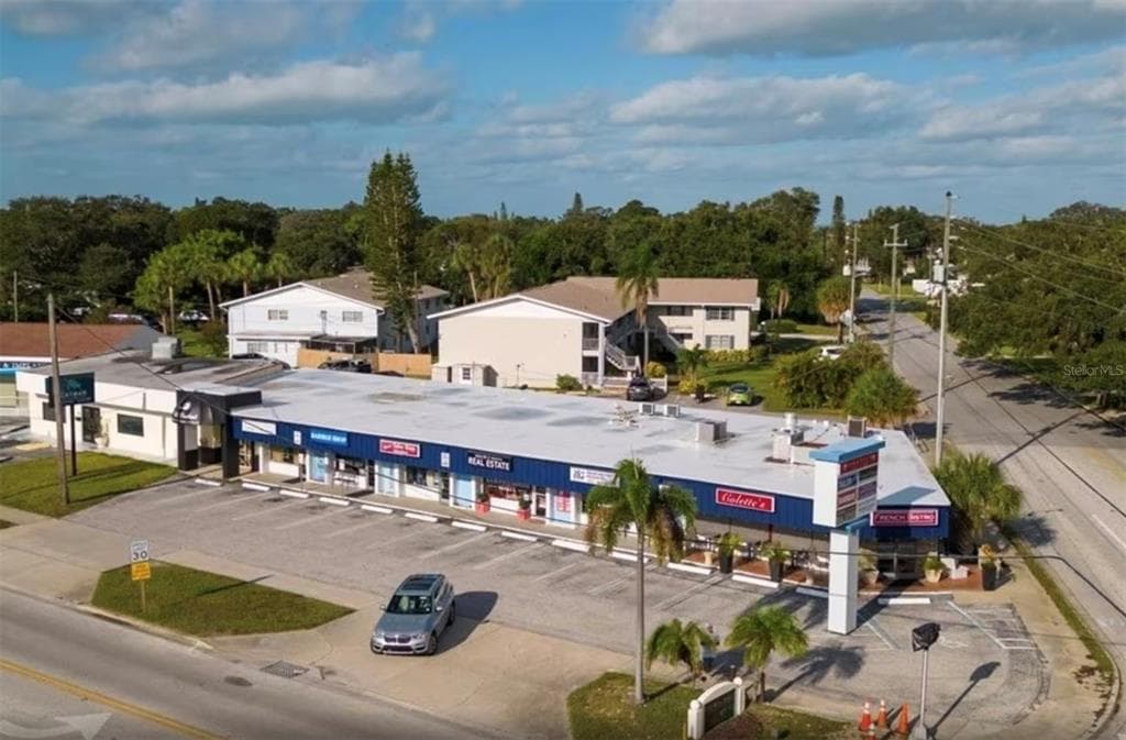 790 INDIAN ROCKS ROAD N BELLEAIR BLUFFS, FL 33770
