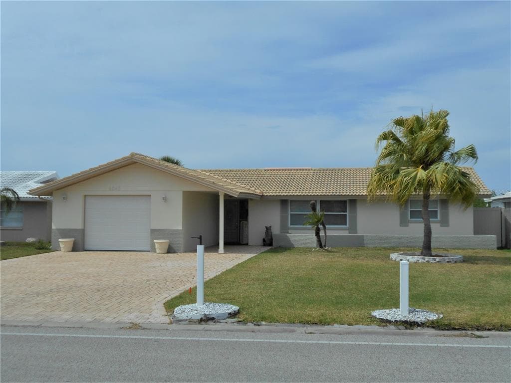 4043 TOPSAIL TRAIL NEW PORT RICHEY, FL 34652