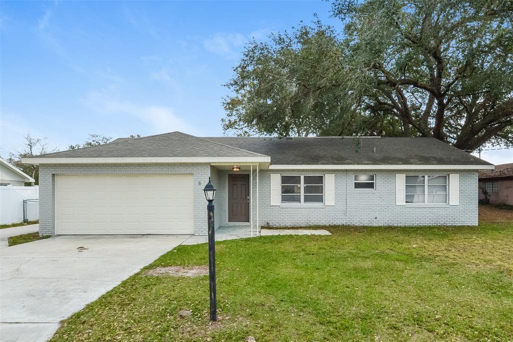 6 S LAKE FOX ROAD WINTER HAVEN, FL 33884