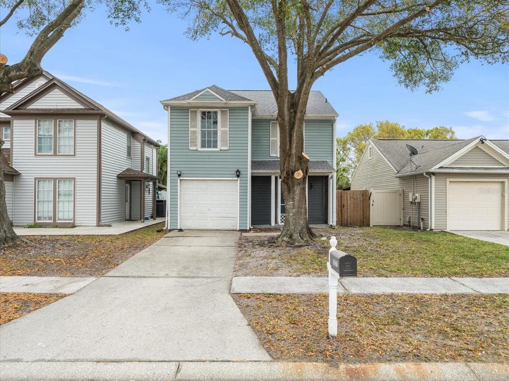 10721 GLEN ELLEN DRIVE TAMPA, FL 33624