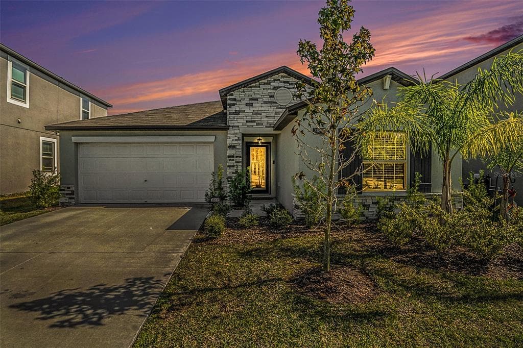 31831 SUN KETTLE LOOP WESLEY CHAPEL, FL 33545
