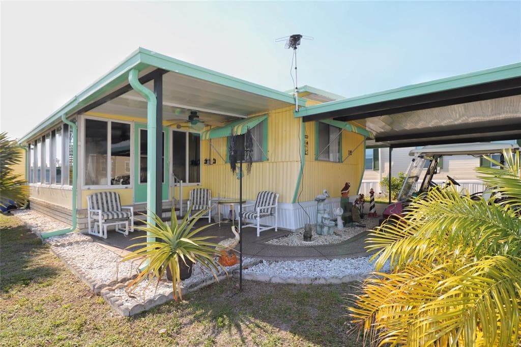 118 E SAINT LUCIA LOOP APOLLO BEACH, FL 33572