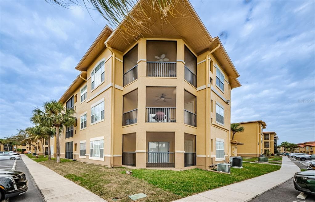 4307 BAYSIDE VILLAGE DRIVE UNIT 306 TAMPA, FL 33615