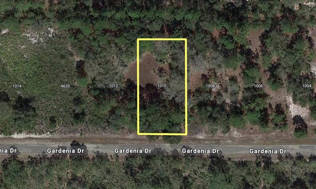 1010 GARDENIA DRIVE INDIAN LAKE ESTATES, FL 33855