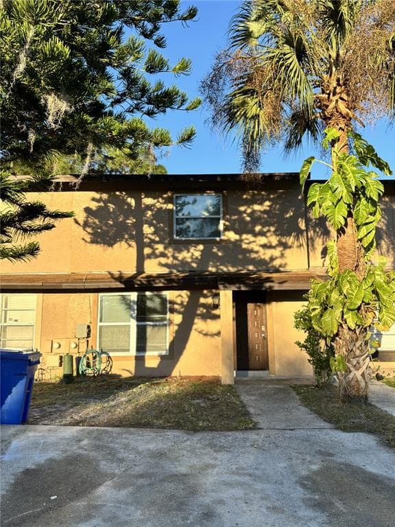14208 VILLAGE VIEW DRIVE TAMPA, FL 33624