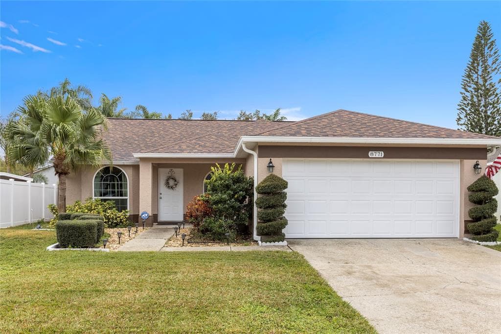 8771 HUNTFIELD STREET TAMPA, FL 33635