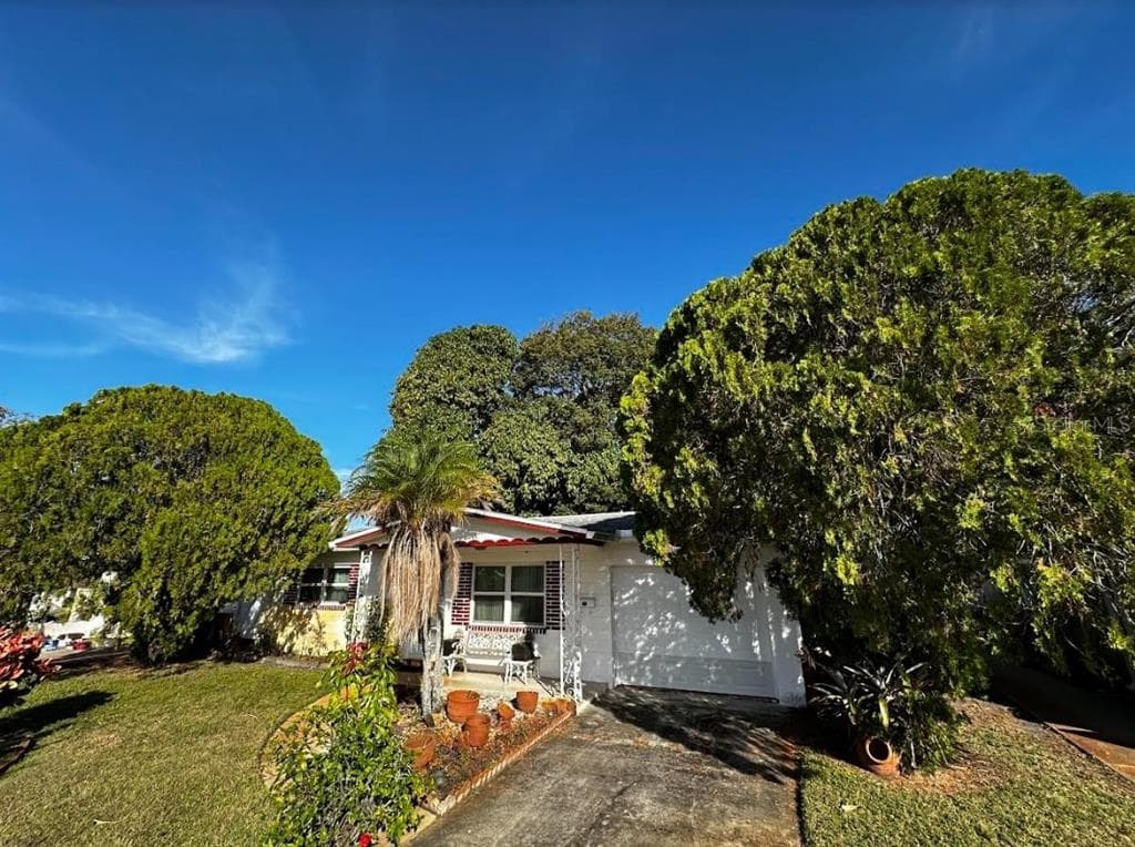 5735 15TH AVENUE N ST PETERSBURG, FL 33710