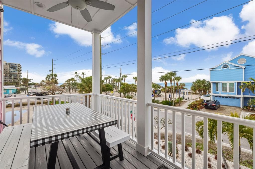 6 80TH TERRACE TREASURE ISLAND, FL 33706