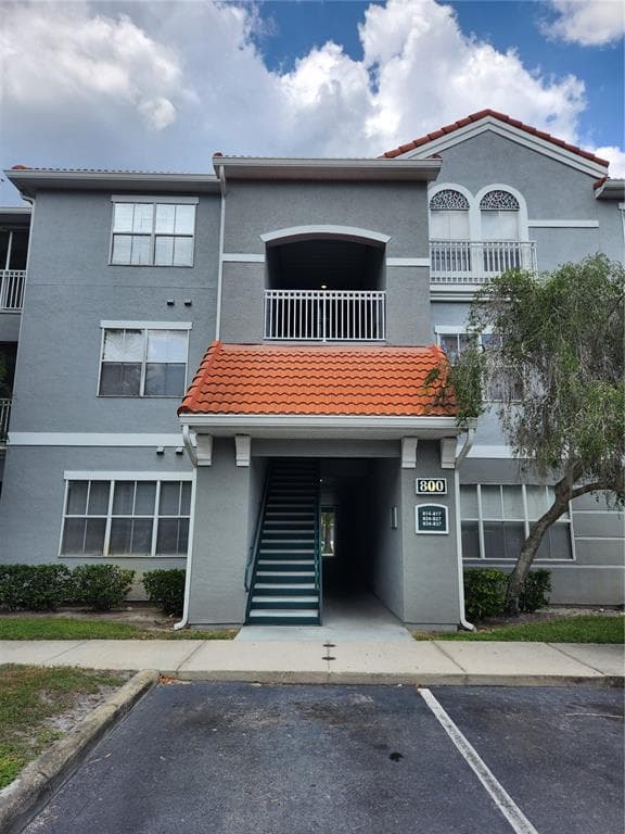 18001 RICHMOND PLACE DRIVE UNIT 817 TAMPA, FL 33647