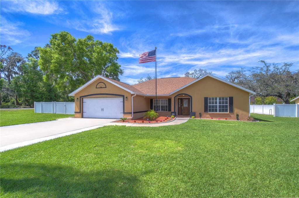 1720 AVANT STREET VALRICO, FL 33594