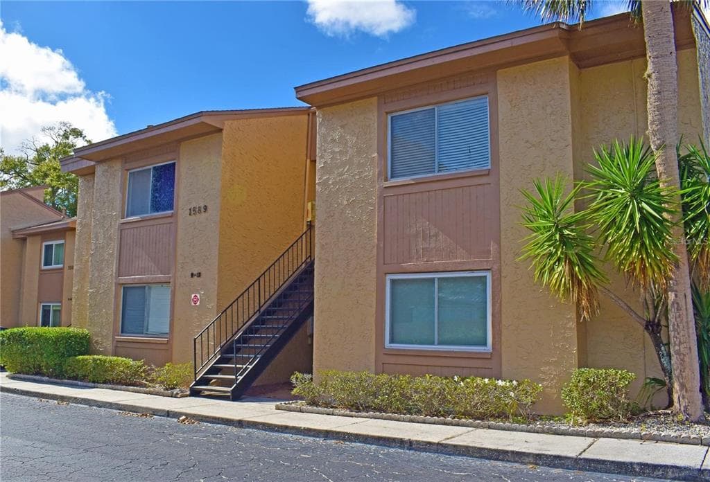 1589 GREENLEA DRIVE UNIT 12 CLEARWATER, FL 33755