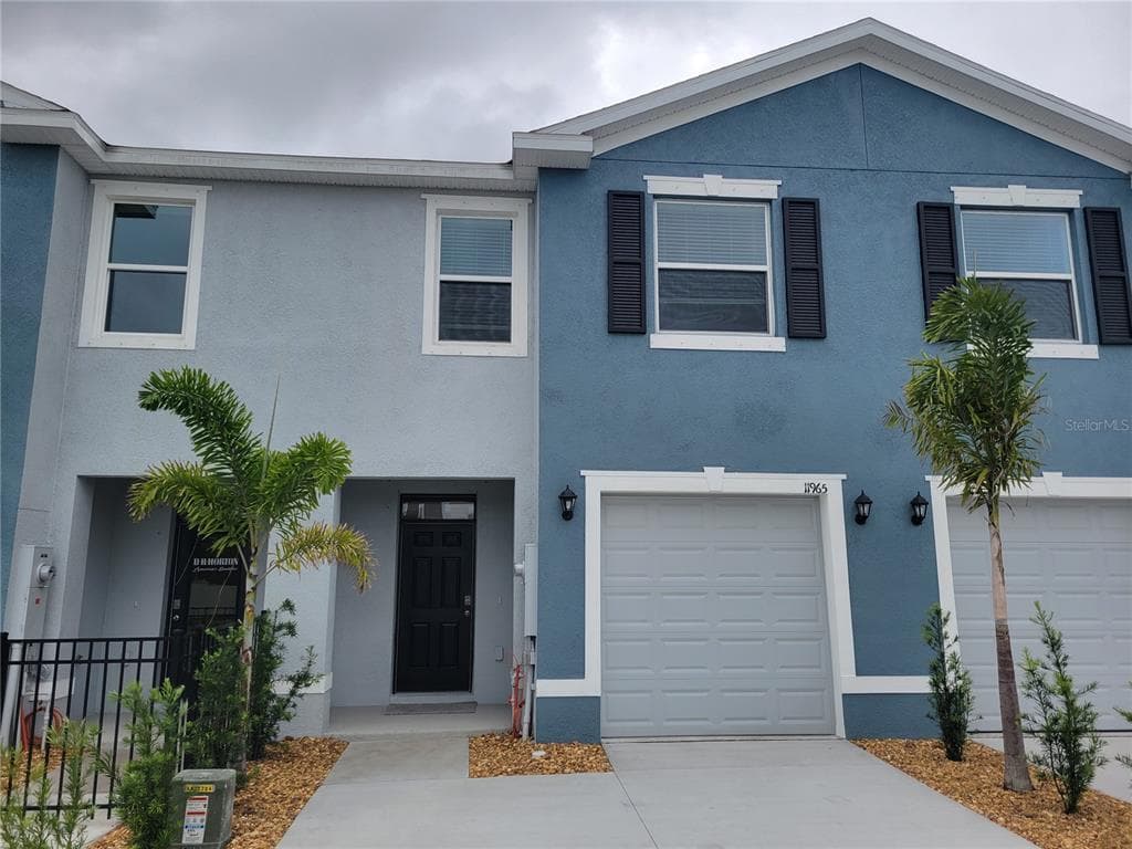 11965 HAMILTON AVENUE LARGO, FL 33774