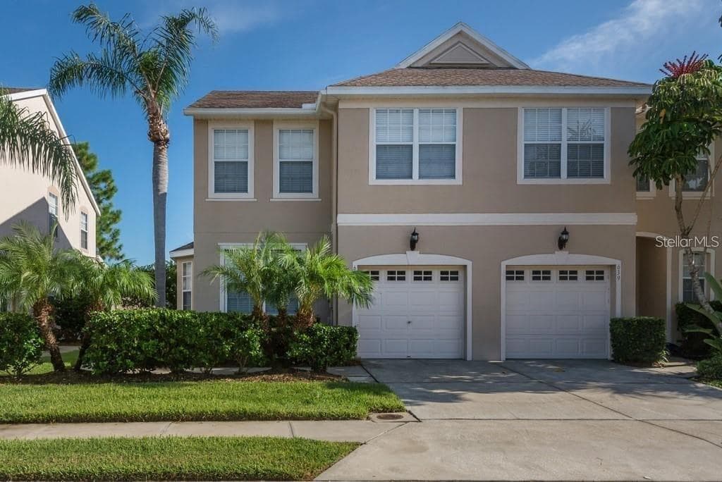635 VALLANCE WAY NE ST PETERSBURG, FL 33716