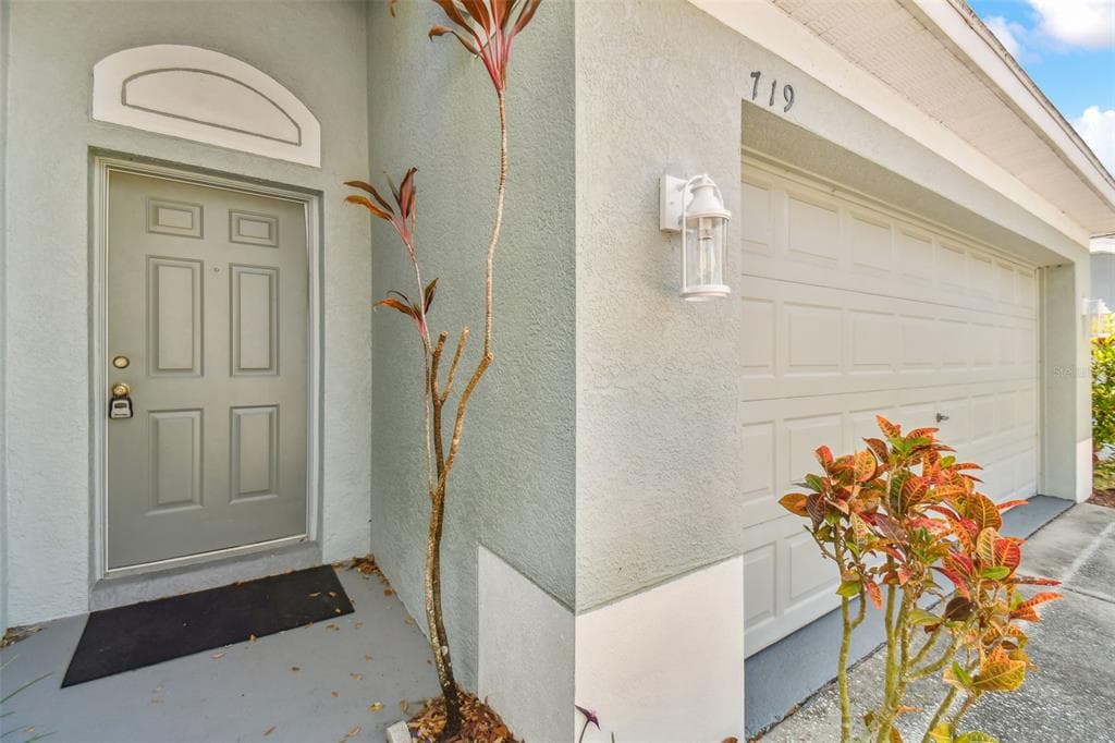 719 PARSONS POINTE STREET SEFFNER, FL 33584