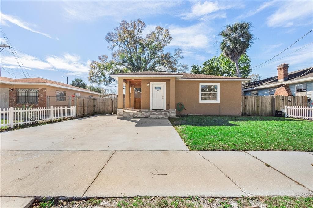 2904 W IVY STREET TAMPA, FL 33607
