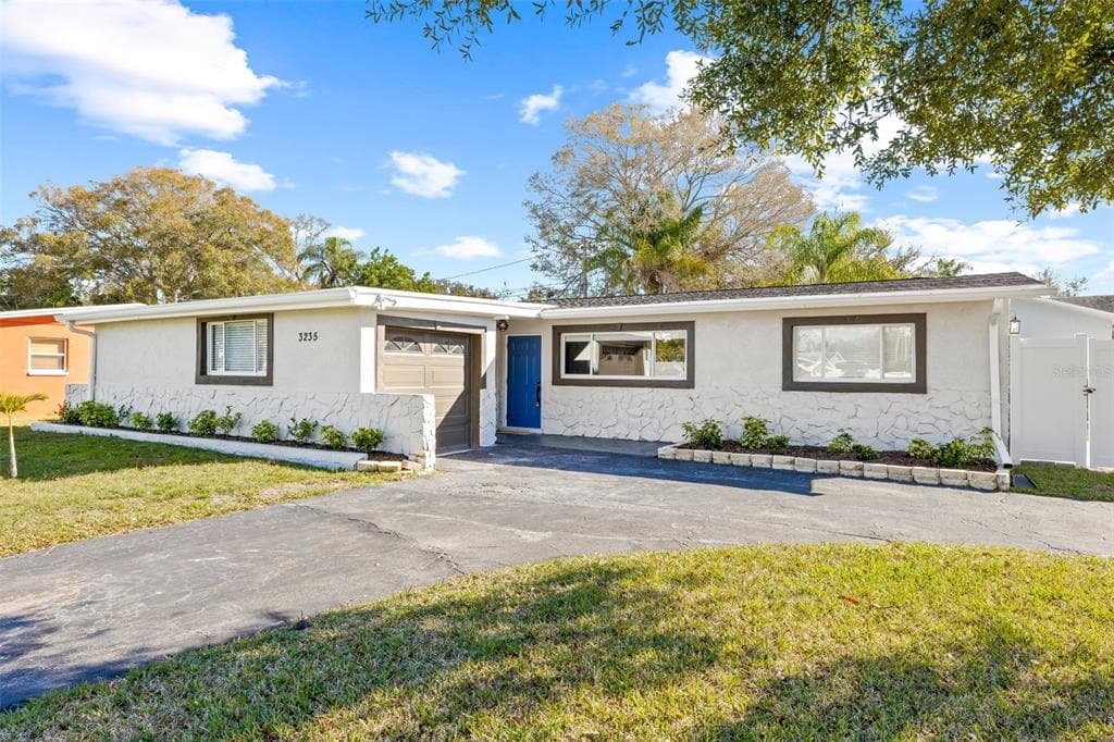 3235 57TH ST N ST PETERSBURG, FL 33710
