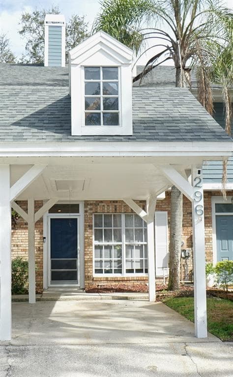 296 WINCHESTER WAY PALM HARBOR, FL 34684