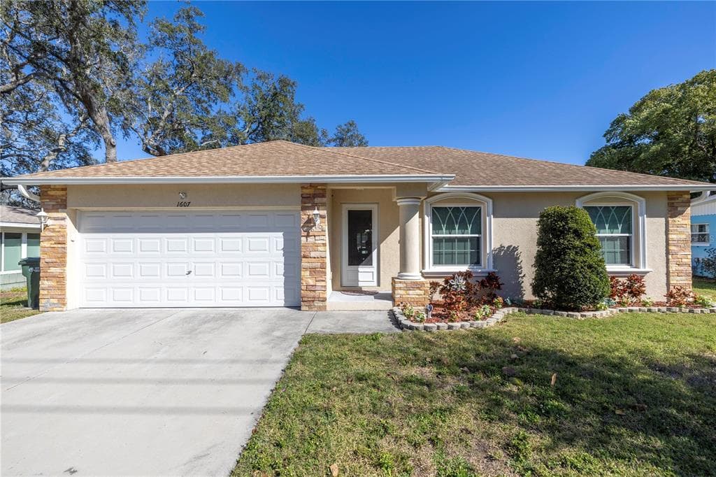 1607 S BETTY LANE CLEARWATER, FL 33756