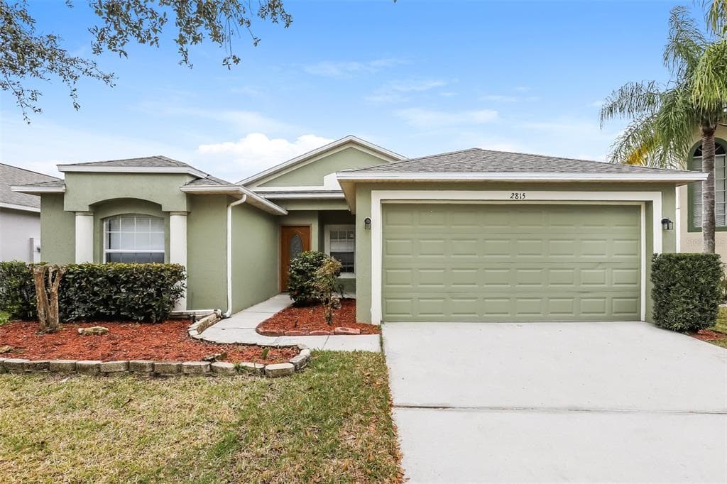2815 HARWOOD COURT KISSIMMEE, FL 34744