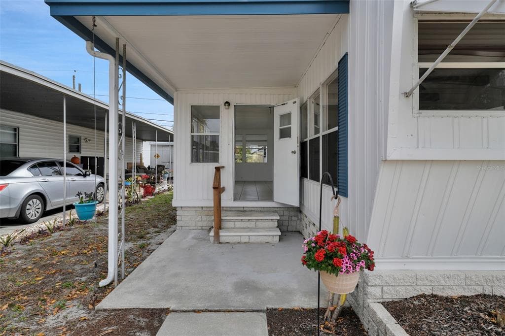 5061 78TH STREET N ST PETERSBURG, FL 33709