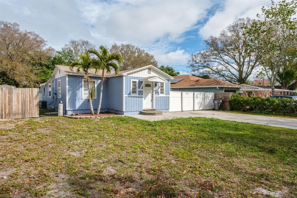 4035 40TH AVENUE N ST PETERSBURG, FL 33714