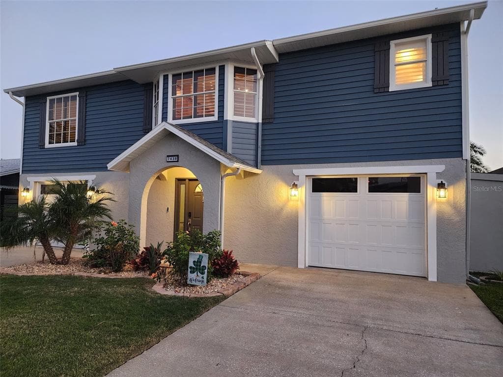 7438 YACHTSMAN DRIVE HUDSON, FL 34667