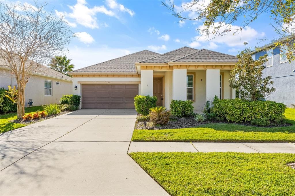 7015 OLD BENTON DRIVE APOLLO BEACH, FL 33572