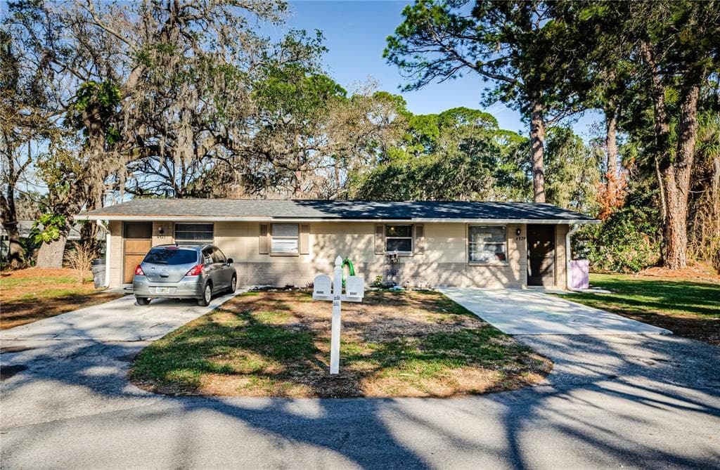 4929 LADYFISH COURT NEW PORT RICHEY, FL 34652