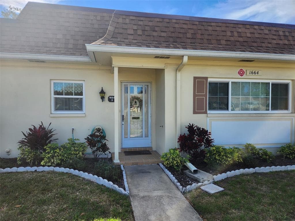1664 S LAKE AVENUE UNIT 3 CLEARWATER, FL 33756