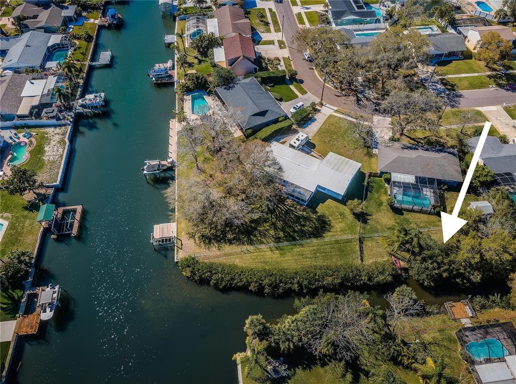4703 BAY CREST DRIVE TAMPA, FL 33615