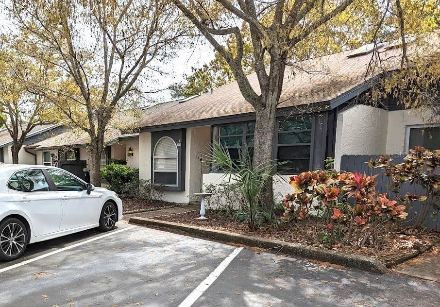 3666 MISSION COURT LARGO, FL 33771